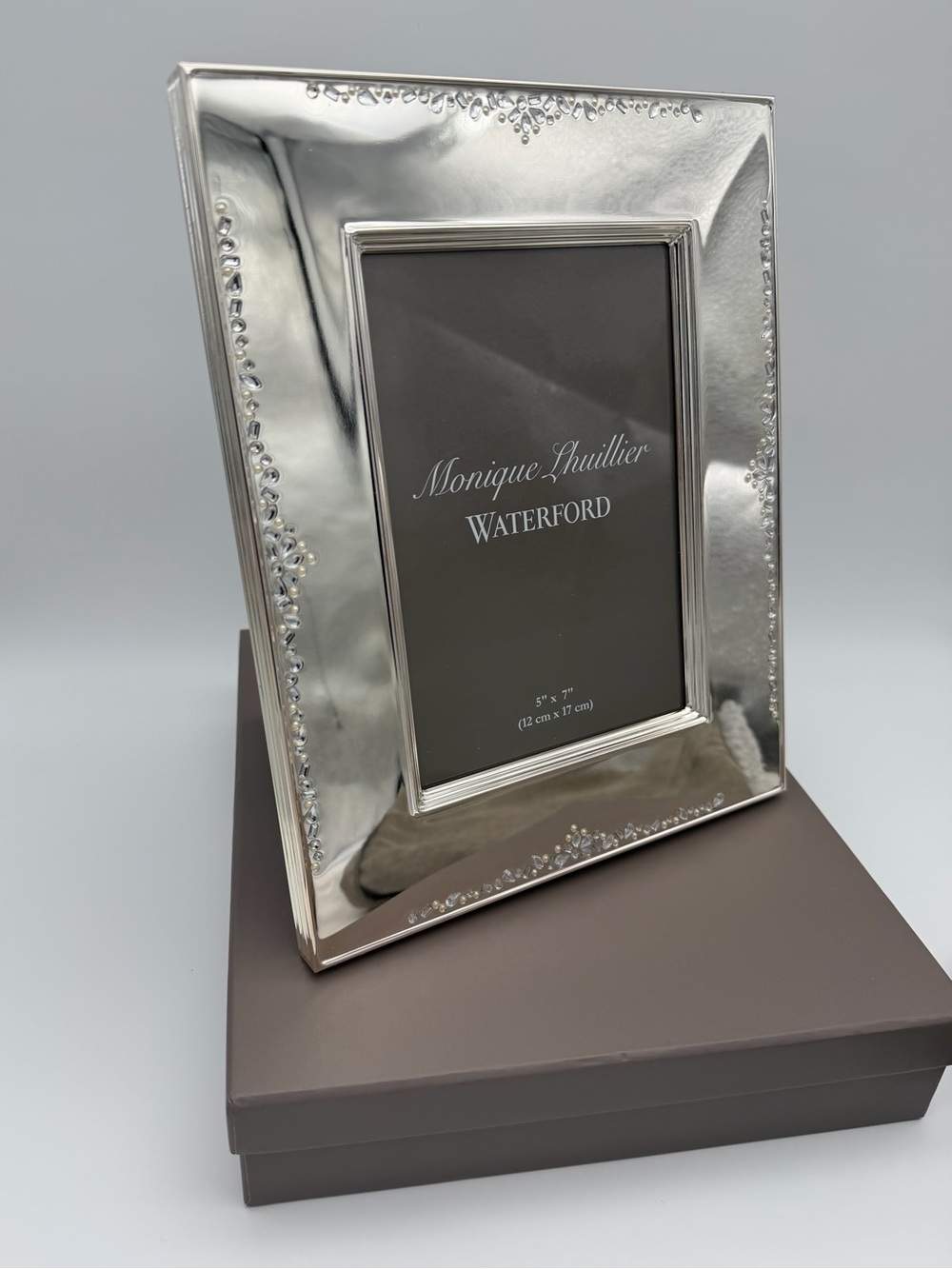 Monique Lhuillier x Waterford Modern Love 5x7 Crystal Accent Picture Frame NIB
